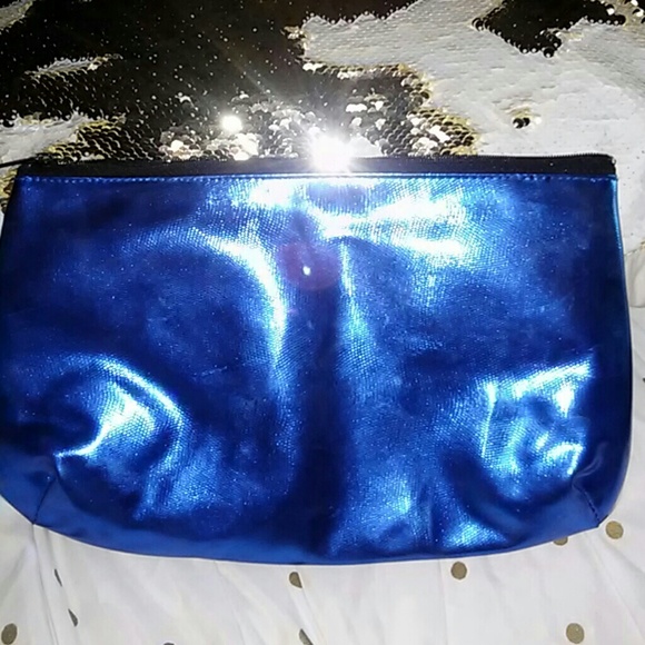 EXPRESS Clutch - Picture 3 of 8